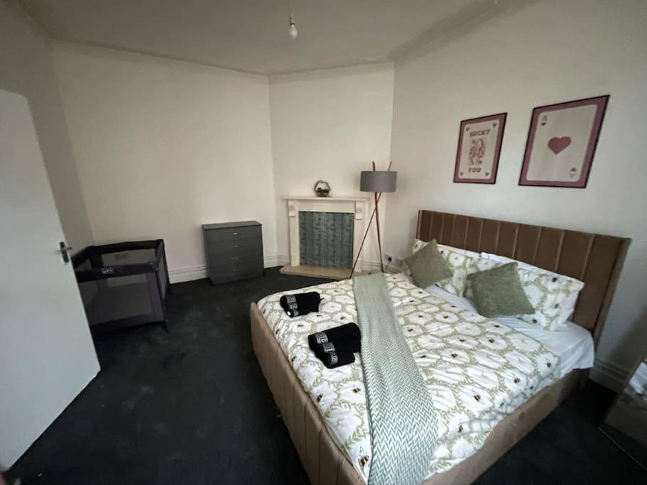 30 Percent Off Weekly Stays - 6 Bedroom House - 11 Beds Blackpool Exteriör bild