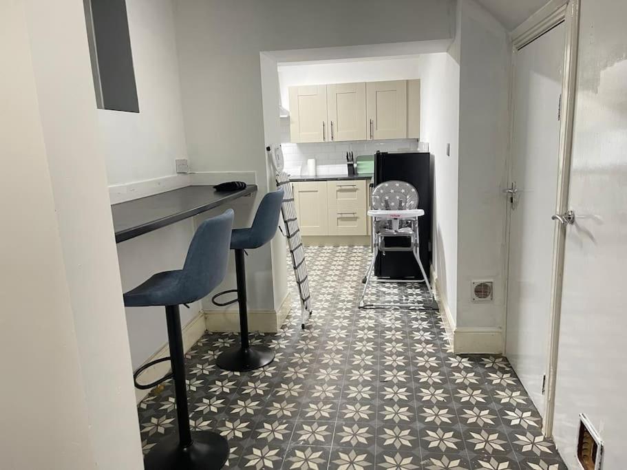 30 Percent Off Weekly Stays - 6 Bedroom House - 11 Beds Blackpool Exteriör bild