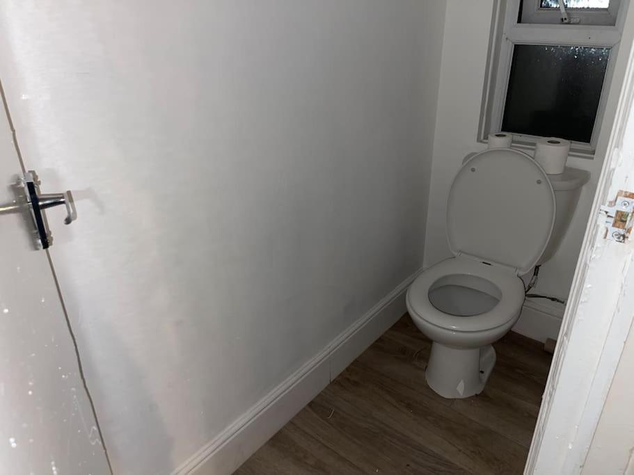 30 Percent Off Weekly Stays - 6 Bedroom House - 11 Beds Blackpool Exteriör bild