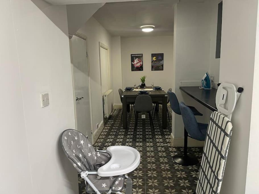 30 Percent Off Weekly Stays - 6 Bedroom House - 11 Beds Blackpool Exteriör bild