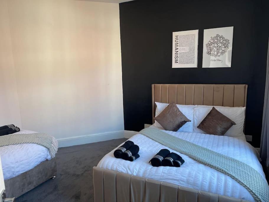 30 Percent Off Weekly Stays - 6 Bedroom House - 11 Beds Blackpool Exteriör bild